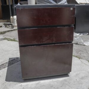 Buro con 3 cajones 56x50x70cm
